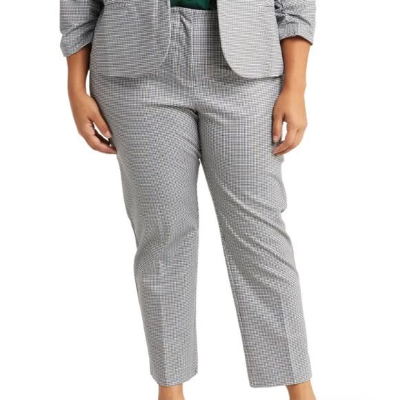 New ~ AMANDA + CHELSEA slacks sz 12 Modern, Crop , Stretch - Picture 1 of 7